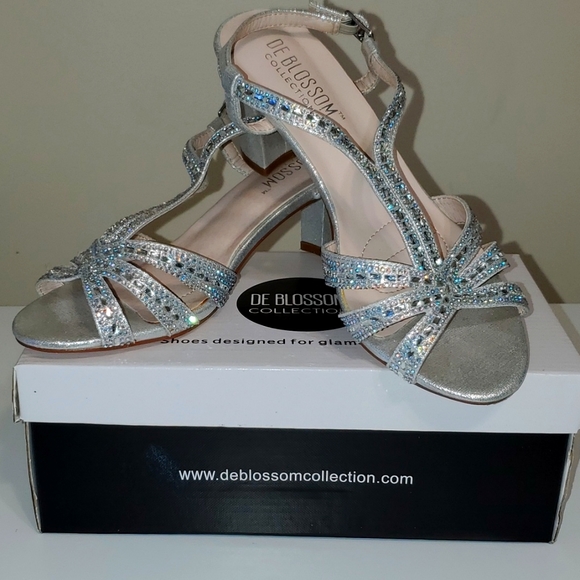Silver evening sandals size 7.5 - Picture 1 of 3
